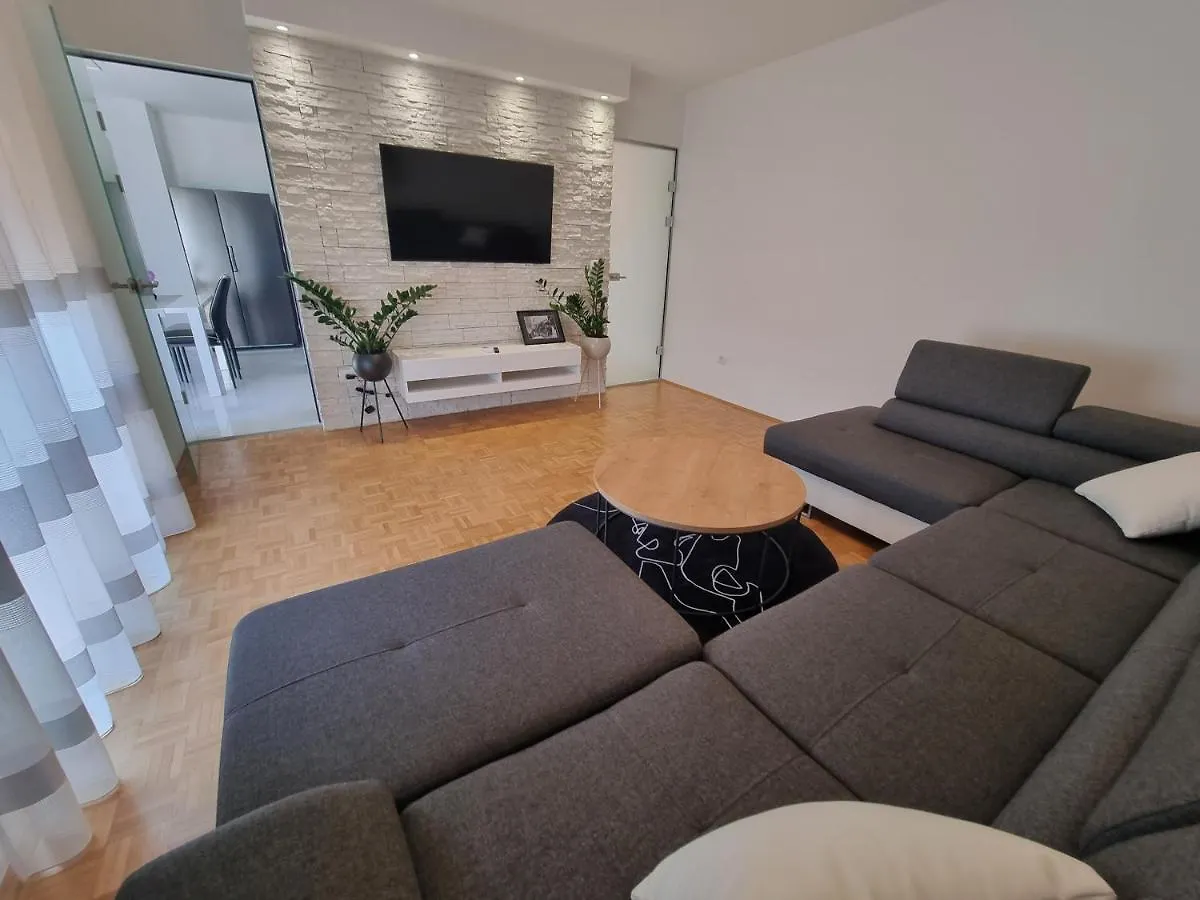 Apartment Sette Monti Πούλα Κροατία