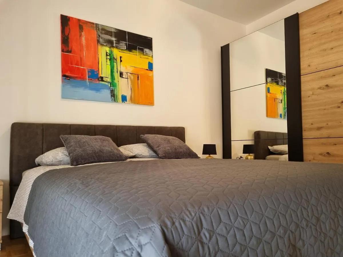Apartment Sette Monti Πούλα